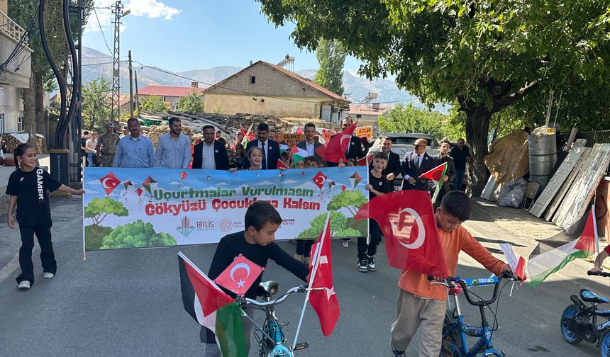 Mutkili Öğrencilerden Filistinli Çocuklara Anlamlı Destek