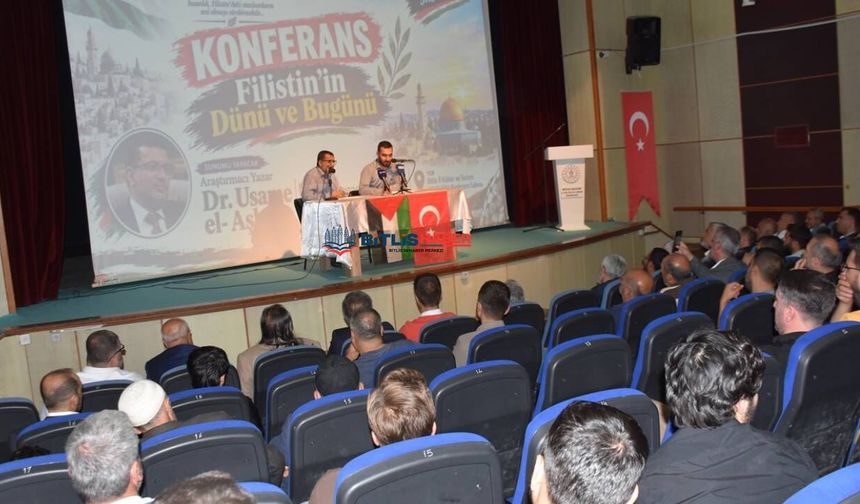 Bitlis’te katılımcıları gözyaşına boğan Filistin konferansı