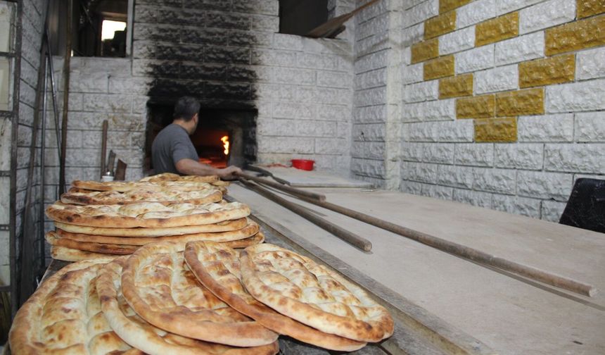 40 yıldır fırıncılık yapan ustalar anlattı: Yeni eleman yetişmiyor