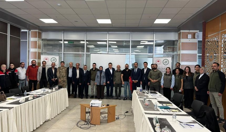 Bitlis'te ‘Arin Gölü Revize Çalıştayı' düzenlendi