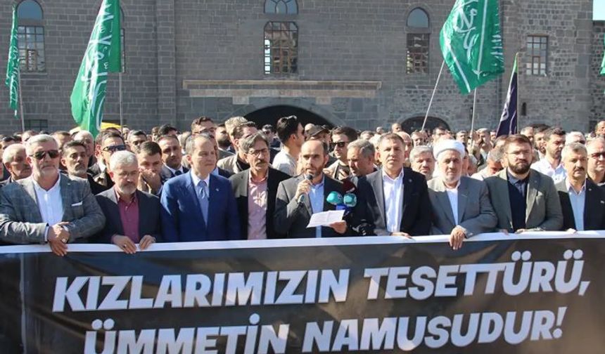 Fatih Erbakan, Diyarbakır'da başörtüsü protestosuna katıldı
