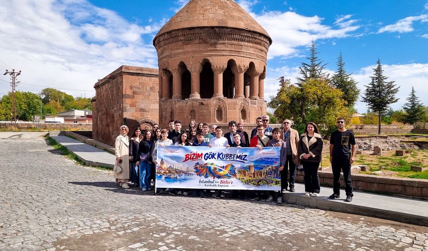 İstanbul’dan gelen öğrenciler Bitlis’in tarihî ve doğal güzelliklerini keşfetti