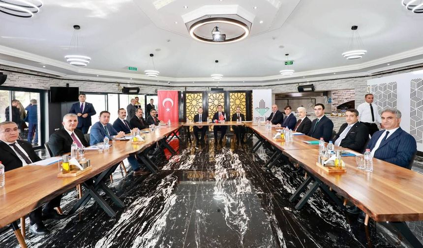 Bitlis’te 2 yılda 300 kilometrelik yola asfalt yapıldı